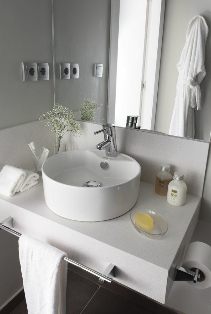 Apartment Rambla 102 *
