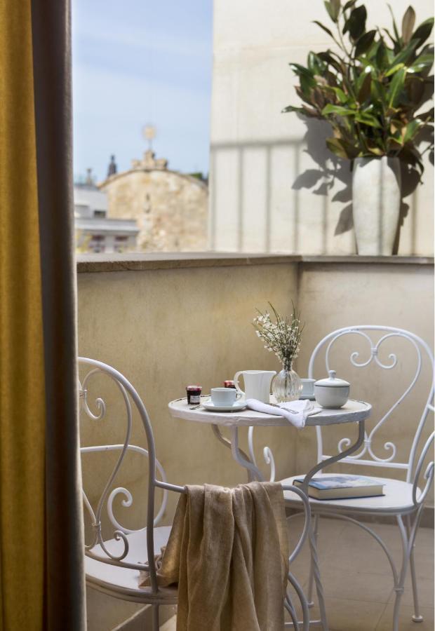 Rambla 102 Apartment *